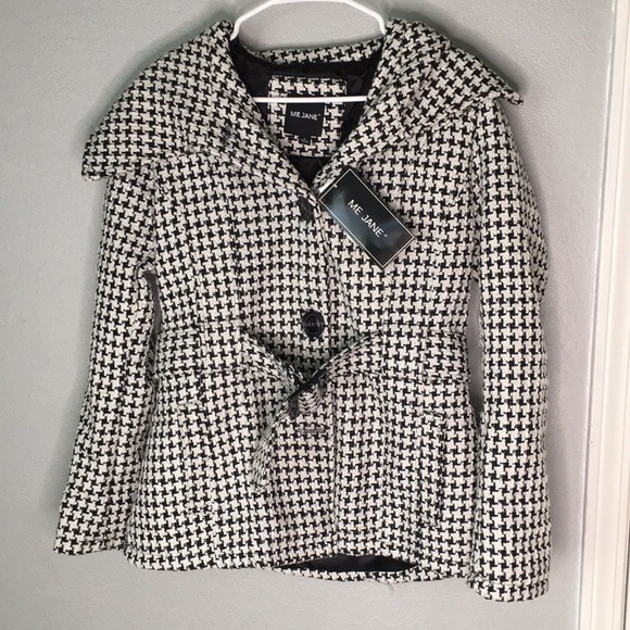 Me Jane Jackets & Blazers - Brand new coat was $72